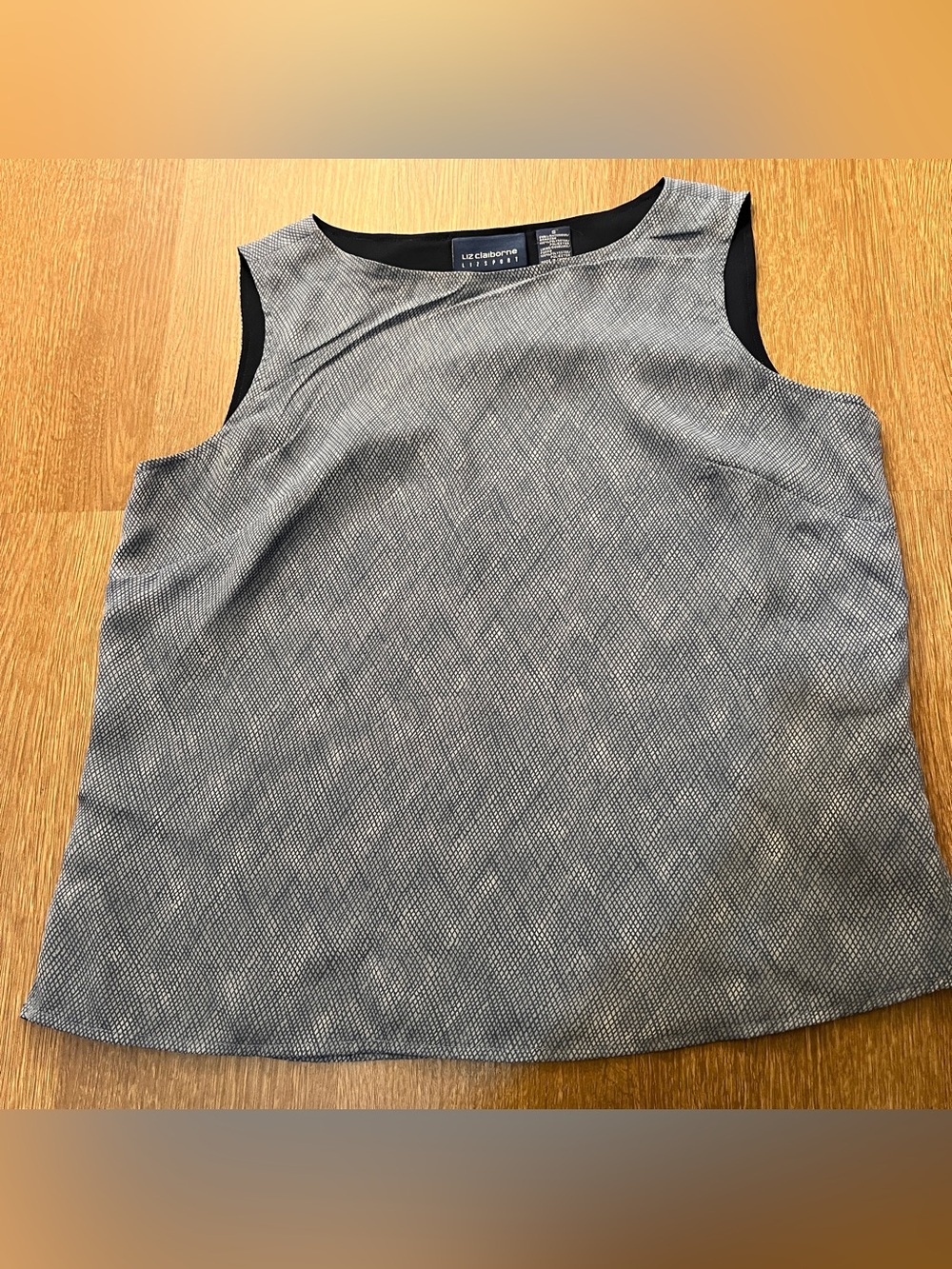 Liz Claiborne LizSport Snakeskin Print Sleeveless Top Lightblue/Navy (S)